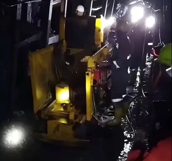 ホット販売炭鉱トンネル脱釉機マディングローダーロックローダートランキングローディングマシン価格